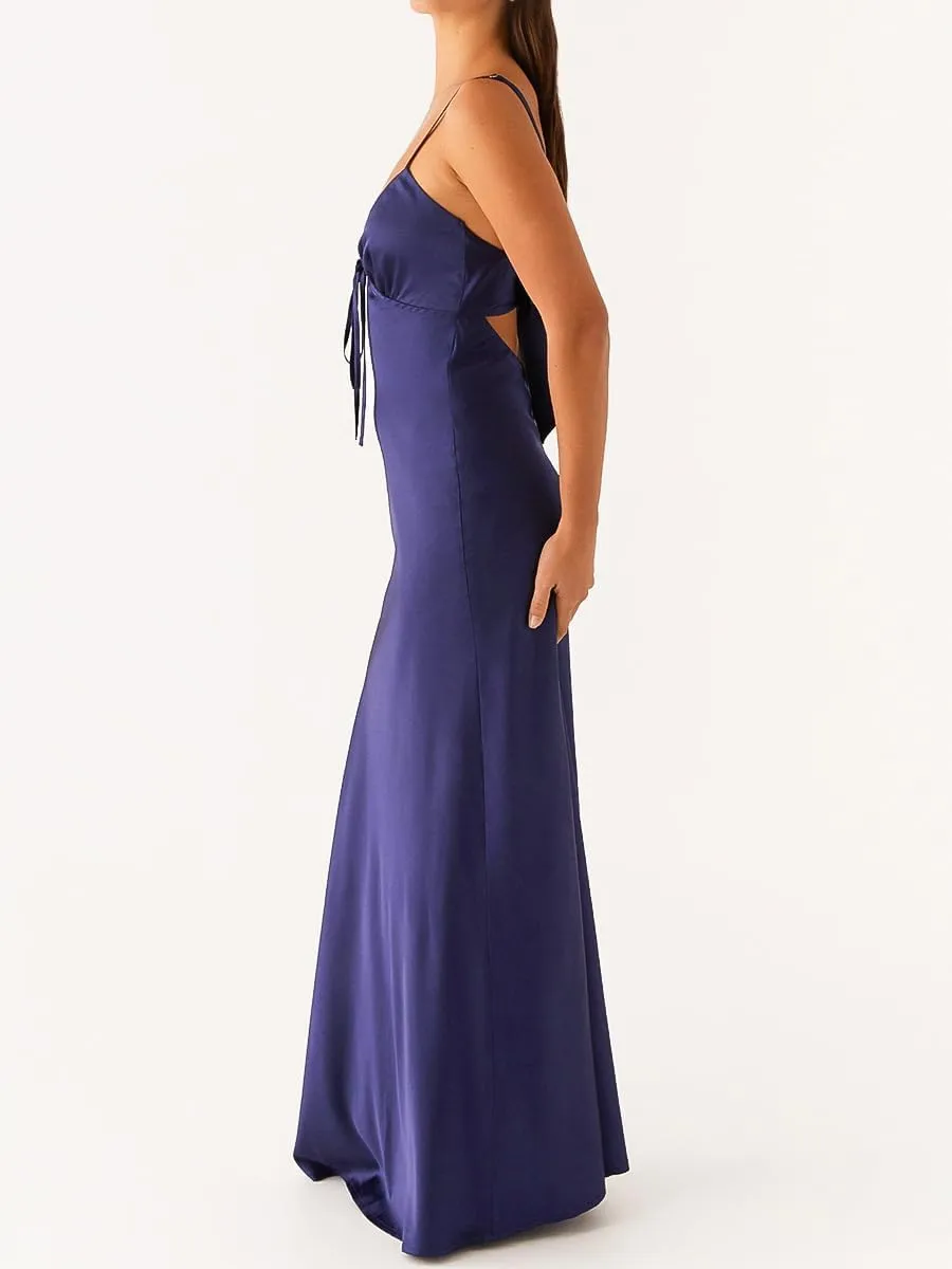 HENGEN 2025 Sexy Women's High-end Fashion Outfit with Hollowed Out V-Neck Camisole Dress, Backless Dress, Long Skirt