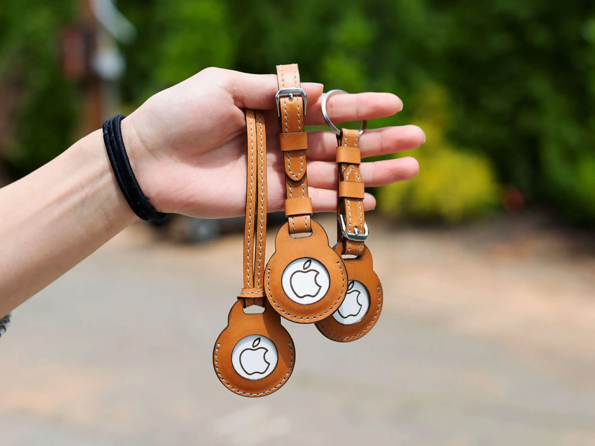 Olpr Milwaukee Leather AirTag Bundle