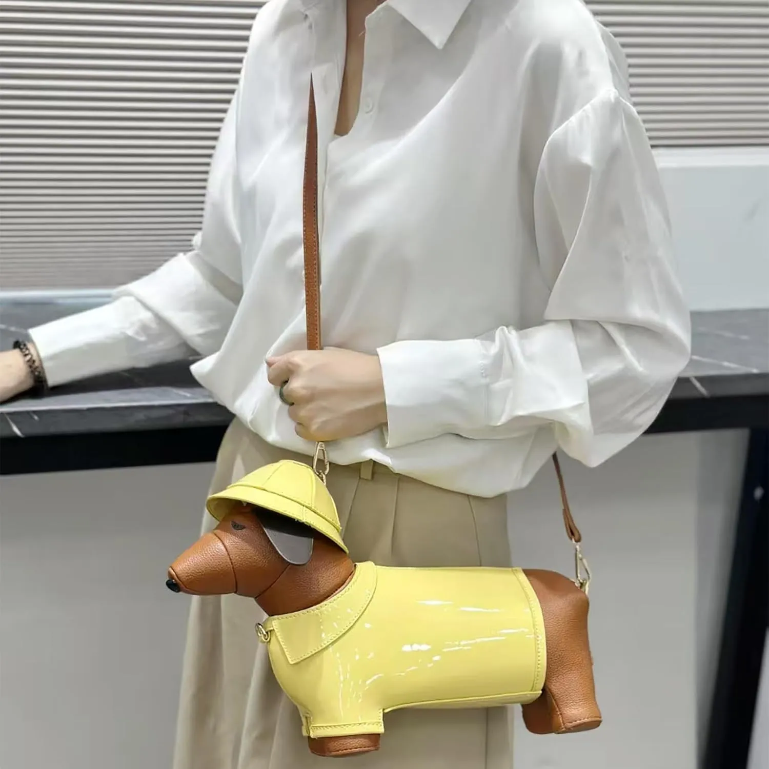 Women Dog Shaped Crossbody Shoulder Bag Handbag PU Leather Unique Novelty Dog Shaped Purse